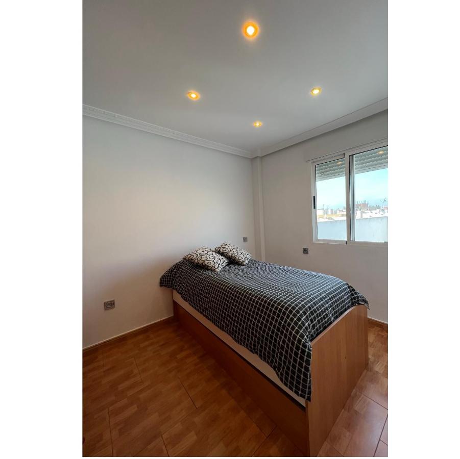 Formidable Seaview Apartment *